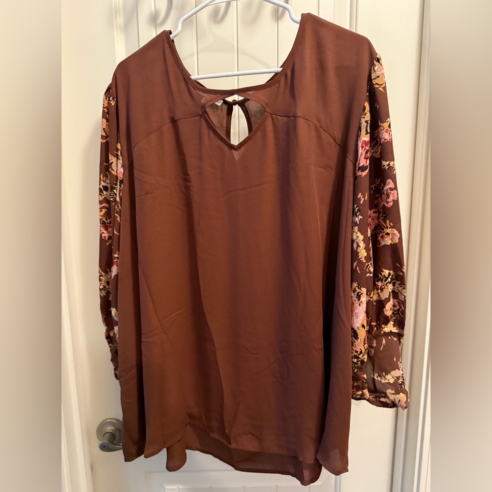 Maurice’s 3x top
